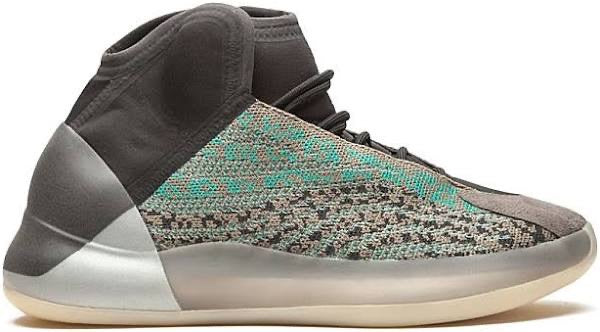 YEEZY QNTM OPHANI SIZE 9.5 MENS
