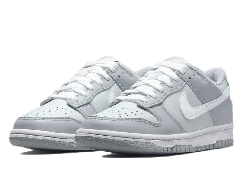 NIKE DUNK LOW PURE PLATINUM SIZE 6 GS